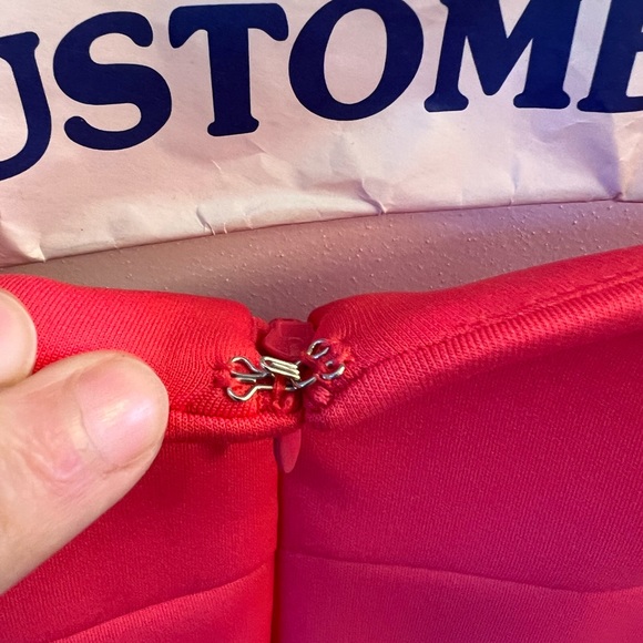 Calvin Klein Sunburst sleeveless dress size 14. Like new. freshly dry cleaned. - Picture 6 of 9